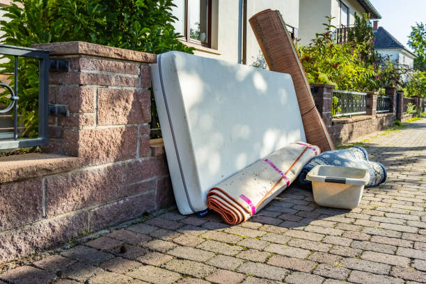 Best Construction Debris Removal  in Macon, IL